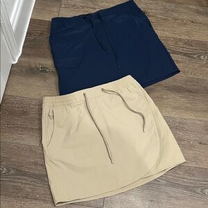 Eddie Bauer Women's Navy and Tan Skorts